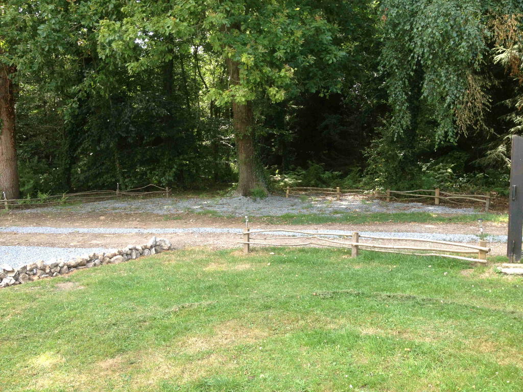 Roulotte Du Petit Bois Villa Theillement Rom bilde